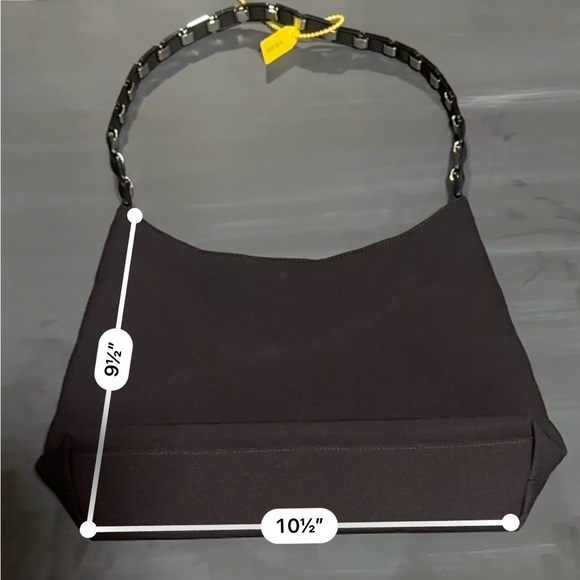 Authentic Salvatore Ferragamo Vera black chain shoulder purse - Picture 8 of 8